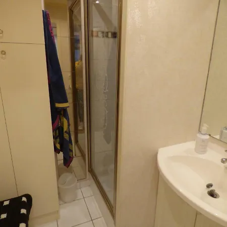Appartement Joli Qutre Pieces Dans Recente Et Bien Entretenue Nommee Le Clos De La Pepiniere A